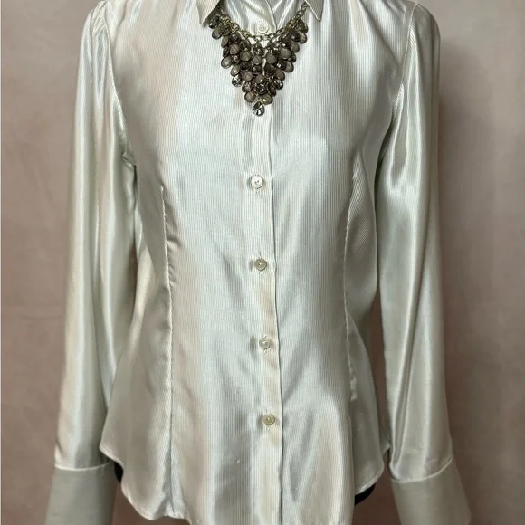 Giorgio Armani 100% Silk Silver & Black Pinstripe Button-Up Blouse Size 40 (6) - Picture 2 of 7